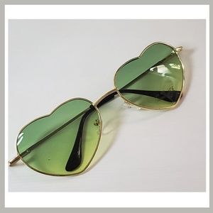 Accessories - Green Heart Sunglasses